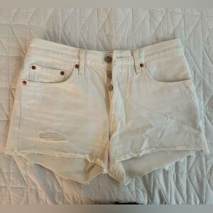 Levi’s White Jean Shorts - 27